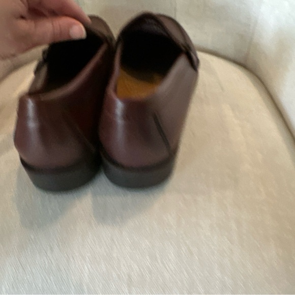 G.H. Bass & Co Weejuns Katherine II Burgundy Leather Penny Loafer Womens 8.5 M - Picture 2 of 4